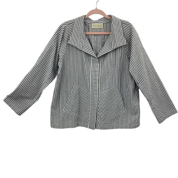 Gray Striped Women’s Shacket - Picture 10 of 12
